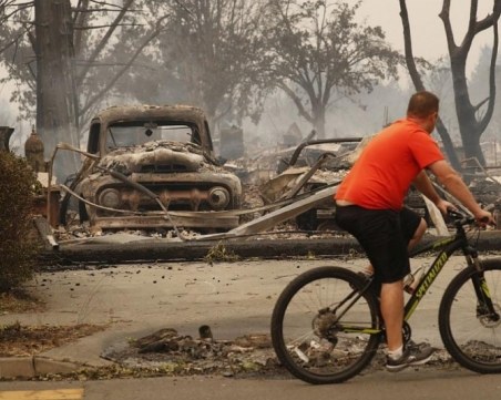 Извънредно положение в Калифорния заради опустошителни пожари СНИМКИ