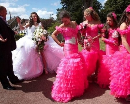 Уникална колекция: шаферки за чудо и приказ СНИМКИ