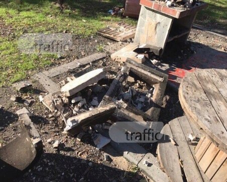Вегани се разграничиха от вандалското рушене на барбекюта в Пловдив