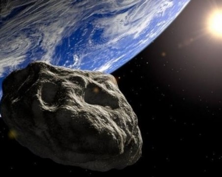 Астероид с размерите на къща прелита край Земята