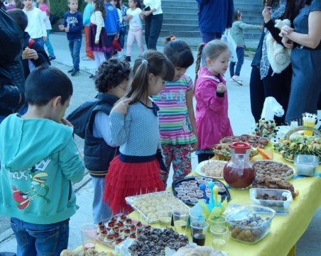 С какво хранят децата ни и докога ще има палмово масло в ястията им?