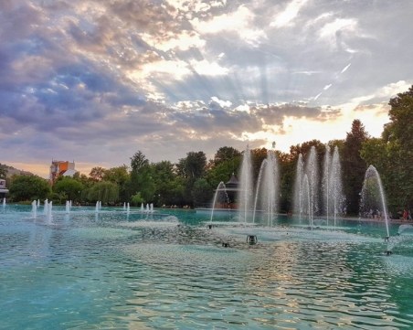 Пеещите фонтани с по-ранна програма