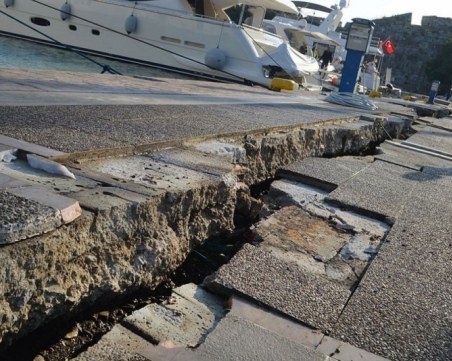 Силен трус разтресе гръцки острови тази нощ