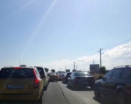 Край на тапите преди Слънчев бряг, разширяват участъка