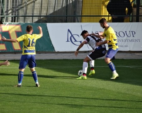 Марица отнесе 10 от Локомотив ГО в последния си мач в Коматево