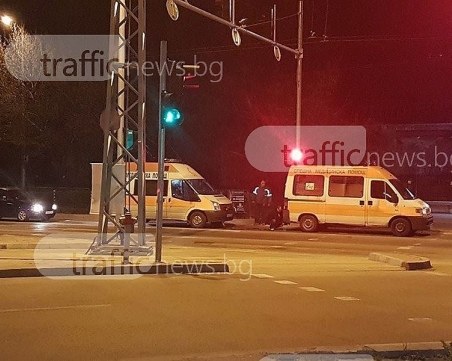 Тежък инцидент! Кола помете и уби жена на пътя Пловдив-Карлово