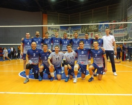 ВК Строител със силно попълнение за дербито с Виктория Волей