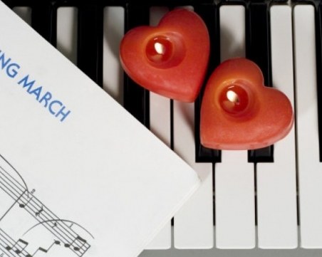 Честит рожден ден на Сватбения марш! ВИДЕО