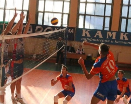 Виктория Волей спечели дербито с ВК Строител