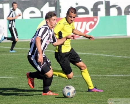 Ботев би Локо на Лаута в градското дерби при юношите