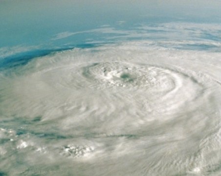 Офелия ще духа яко във Великобритания и Ирландия