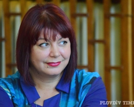 Честито на Нина Найденова! Режисьорката остава начело на Пловдивската опера