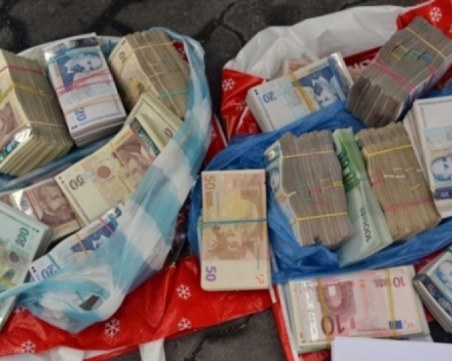 Излъганият пенсионер със 100 000 лева: Хвана ме страх и събрах всичко, което имам