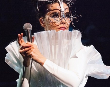 Още една звезда пропищя от сексуално насилие