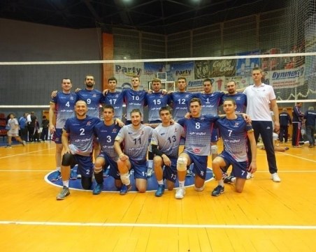 ВК Строител с отбор и при юношите старша възраст