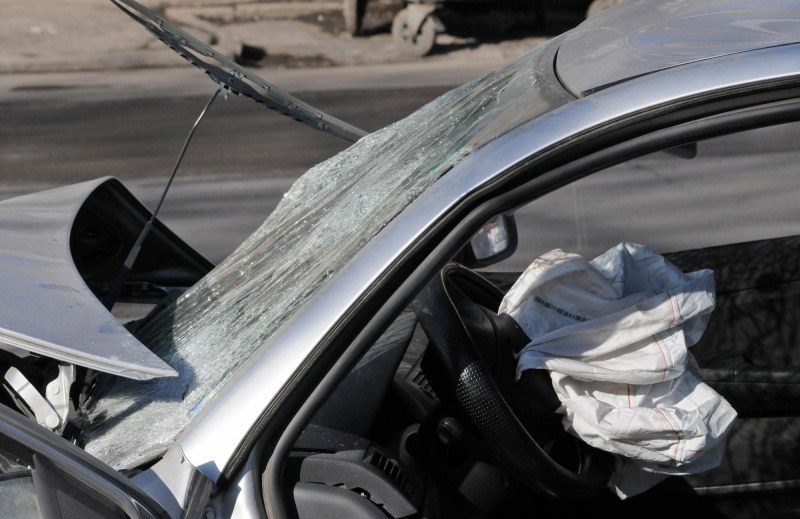 Шофьор се озова в болница след верижна катастрофа в Пловдивско