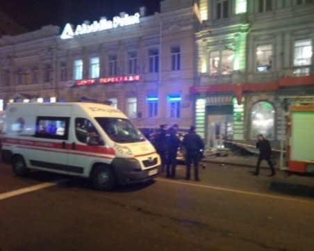 Джип се вряза в пешеходци в Харков, петима са загинали СНИМКИ и ВИДЕО