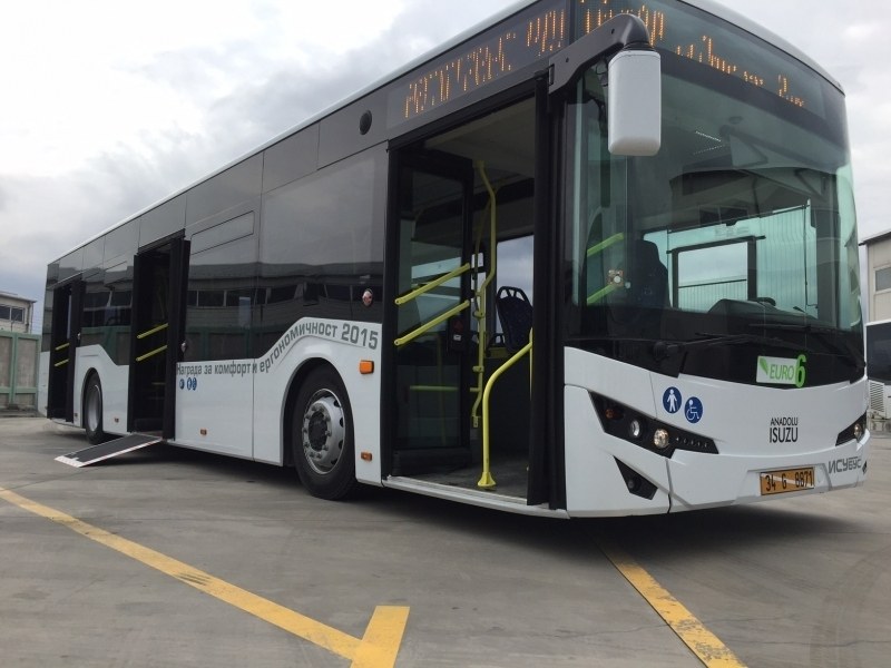 Търси се превозвач за 13 основни автобусни линии в Пловдив, взима над 40 млн. лева