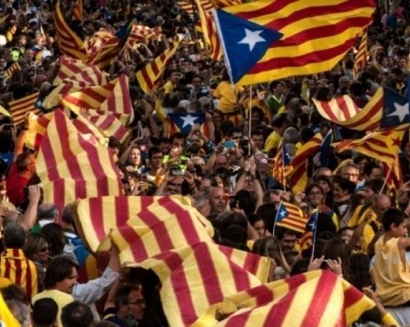 Отнемат автономията на Каталуния?