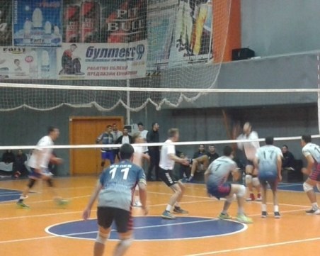 ВК Строител игра достойно, но загуби от Дея Бургас