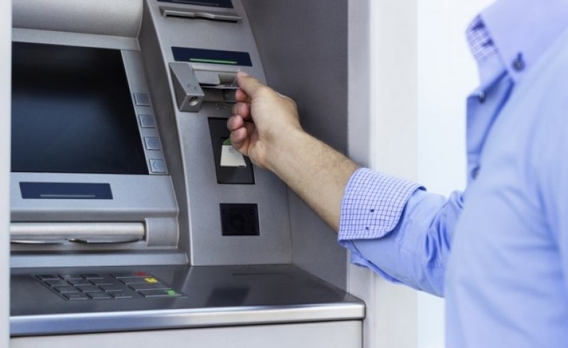 Арестуваха българин в Хърватия, точил банкомати