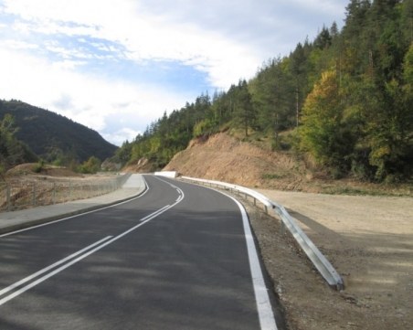 Ограничават движението през проходите Шипка и Пампорово