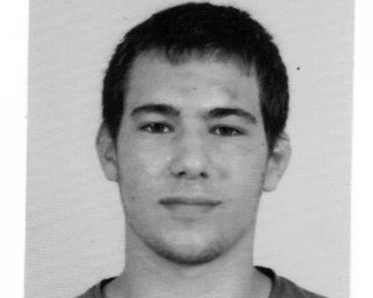 17-годишният Чавдар е изчезнал, последно е видян да излиза от дома си в Сливен СНИМКА