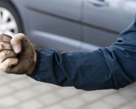 Пловдивчанин е в болница след зверски бой в кръчма в Калояново