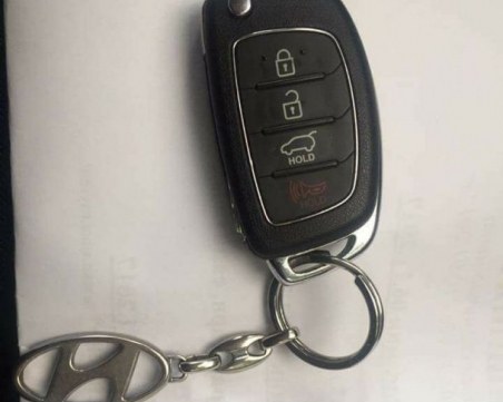 Пловдивчанка намери загубени ключове за “Хюндай“, някой да си ги познава? СНИМКА