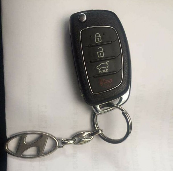 Пловдивчанка намери загубени ключове за “Хюндай“, някой да си ги познава? СНИМКА