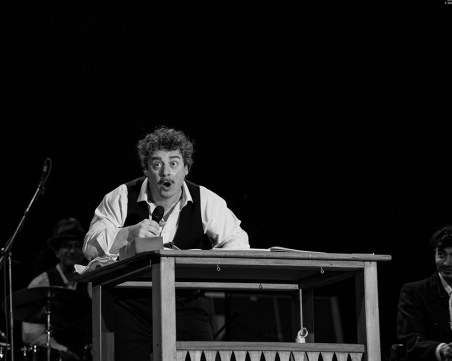 Камен Донев въвежда 