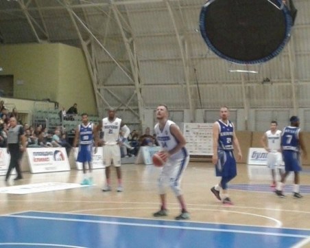 Нова драма с продължение и поредна победа за Академик Бултекс 99