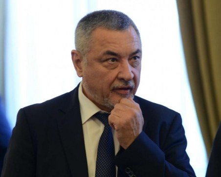 Осъдиха вицепремиера Валери Симеонов за антиромска реч на омразата