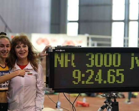 Детето чудо Лили Георгиева с приз за Изгряваща звезда на Балканите