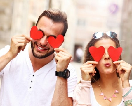 Ето кои зодии ги очаква късмет и любов през днешния ден