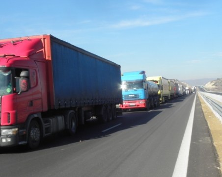 Откриха мъртъв тираджия от Родопите в Турция