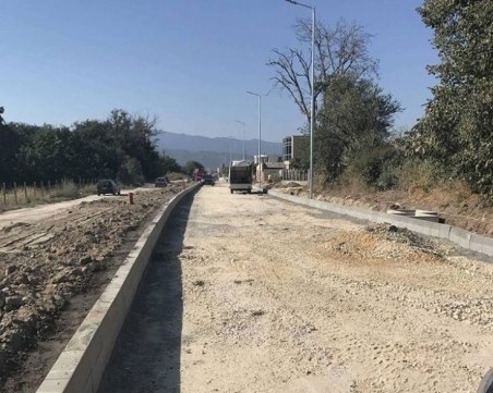 Отложиха пускането на Коматевско шосе