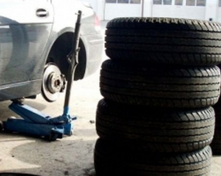 Пловдивчанин си отключи чужд гараж и си оборудва колата, арестуваха го