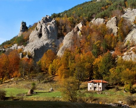 Разходка в есенните Родопи! 4 маршрута, които можете да използвате през уикенда СНИМКИ