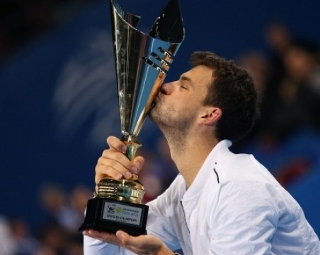 Гришо брани титлата в София, Сесил отнесе шампионка от Ролан Гарос