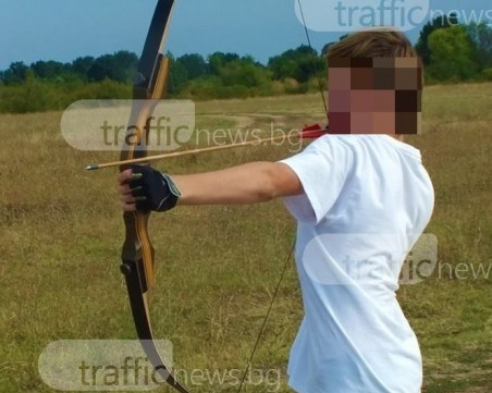 Зверски бой в Търговската гимназия, тийнейджър преби свой съученик СНИМКИ