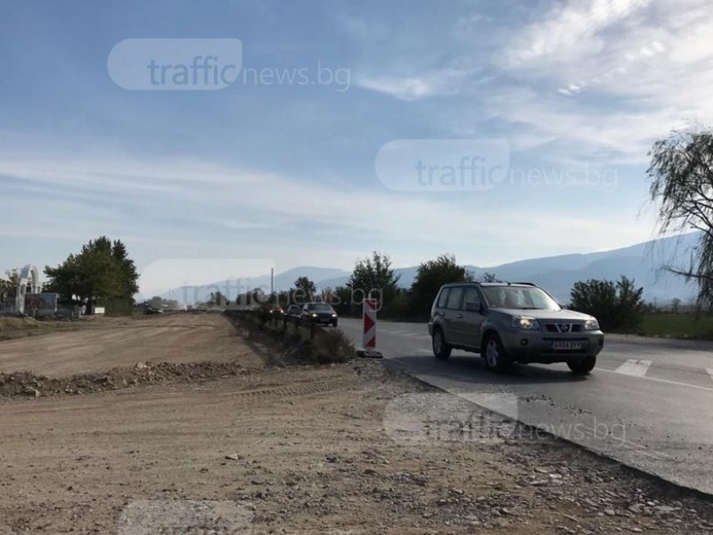 Внимавайте! Отбивка на пътя Пловдив – Асеновград крие опасност от тежки инциденти СНИМКИ