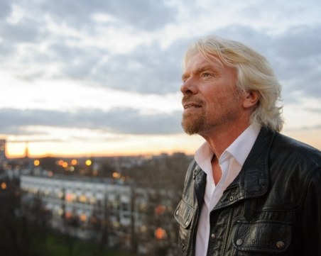 Милиардерът Ричард Брансън ще лети в космоса