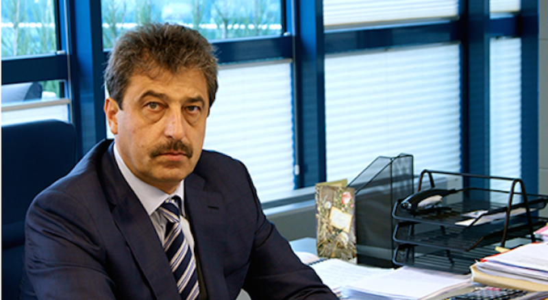 Цветан Василев предложи своя редакция на закона срещу разграбването на банките