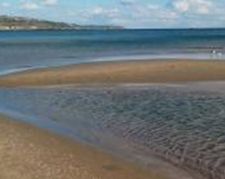 Заради вятъра водите на Черно море се отдръпнаха СНИМКИ