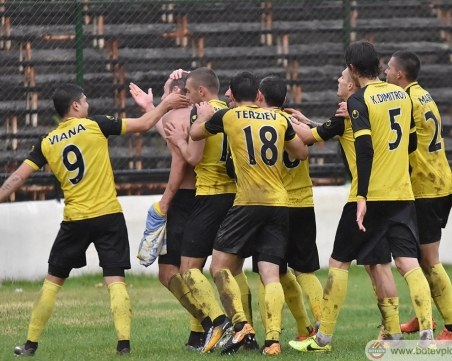 Ботев срещу отбор от Втора лига за Купата