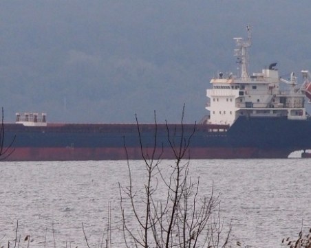 Турски кораб изчезна от радара в Черно море