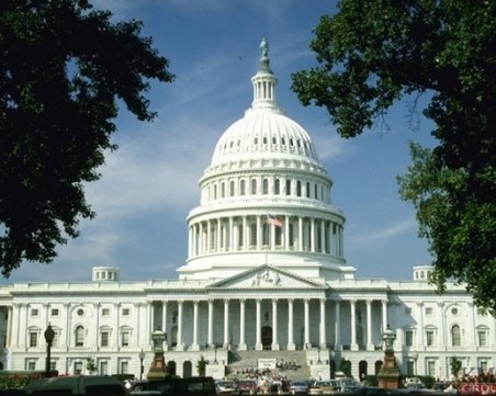 Блокираха Белия дом заради подозрителна дейност