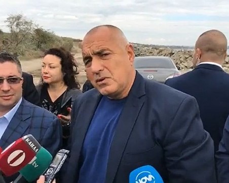 Борисов за катастрофата: Влязох в ролята на регулировчик, младежите бяха целите в кръв