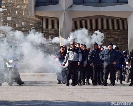 Видео от зрелищния екшън пред стадион “Пловдив“